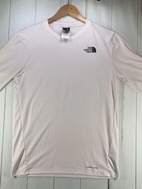 The North Face LIGHTRANGE Tee Shirt Mens Small White UPF 40+ Hiking Running